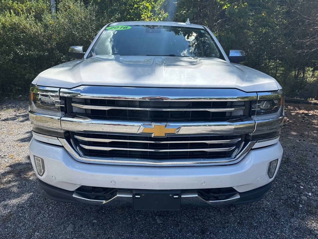 2016 Chevrolet Silverado 1500 High Country photo 2