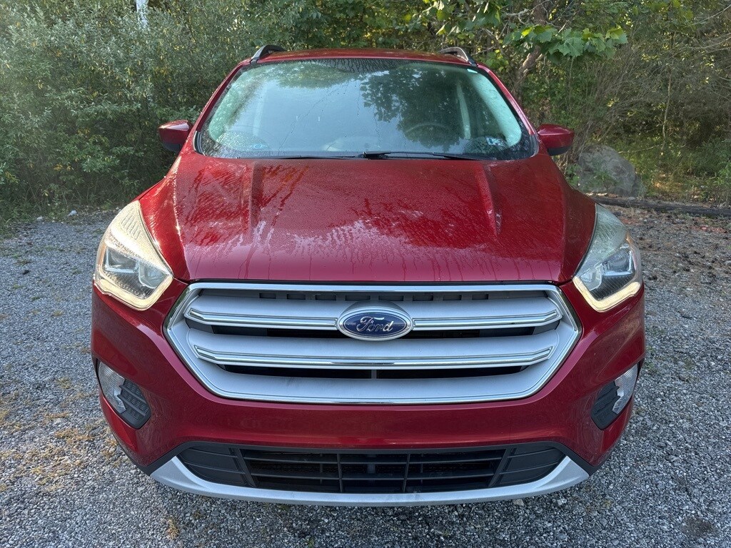 2018 Ford Escape SEL photo 2