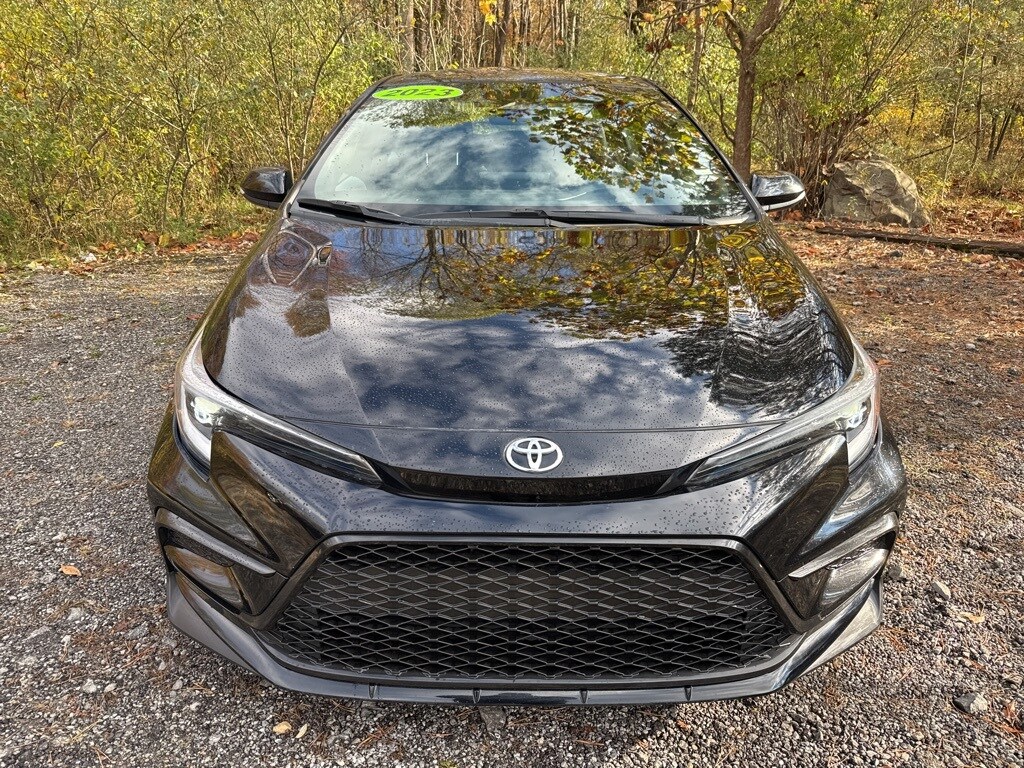 2023 Toyota Corolla SE photo 2