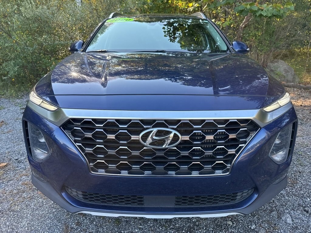 2020 Hyundai Santa Fe SEL photo 2