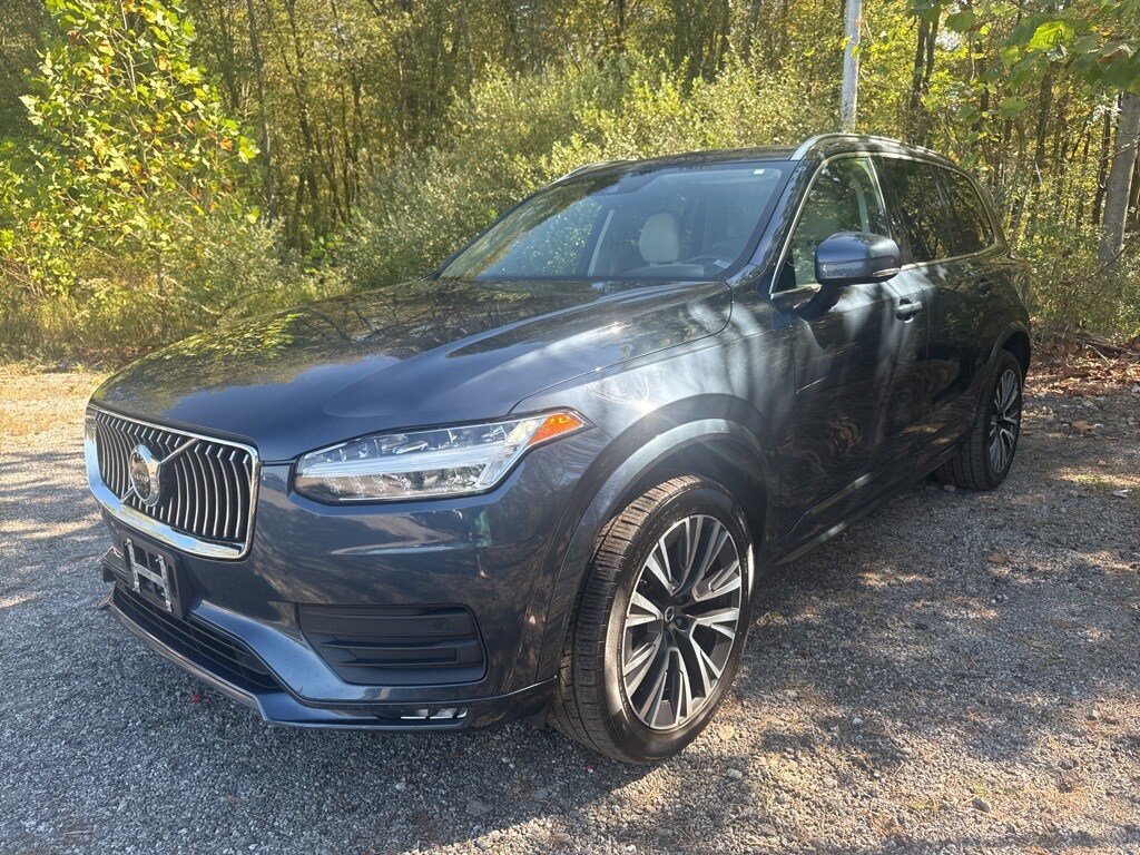 2020 Volvo XC90 T5 Momentum photo 3