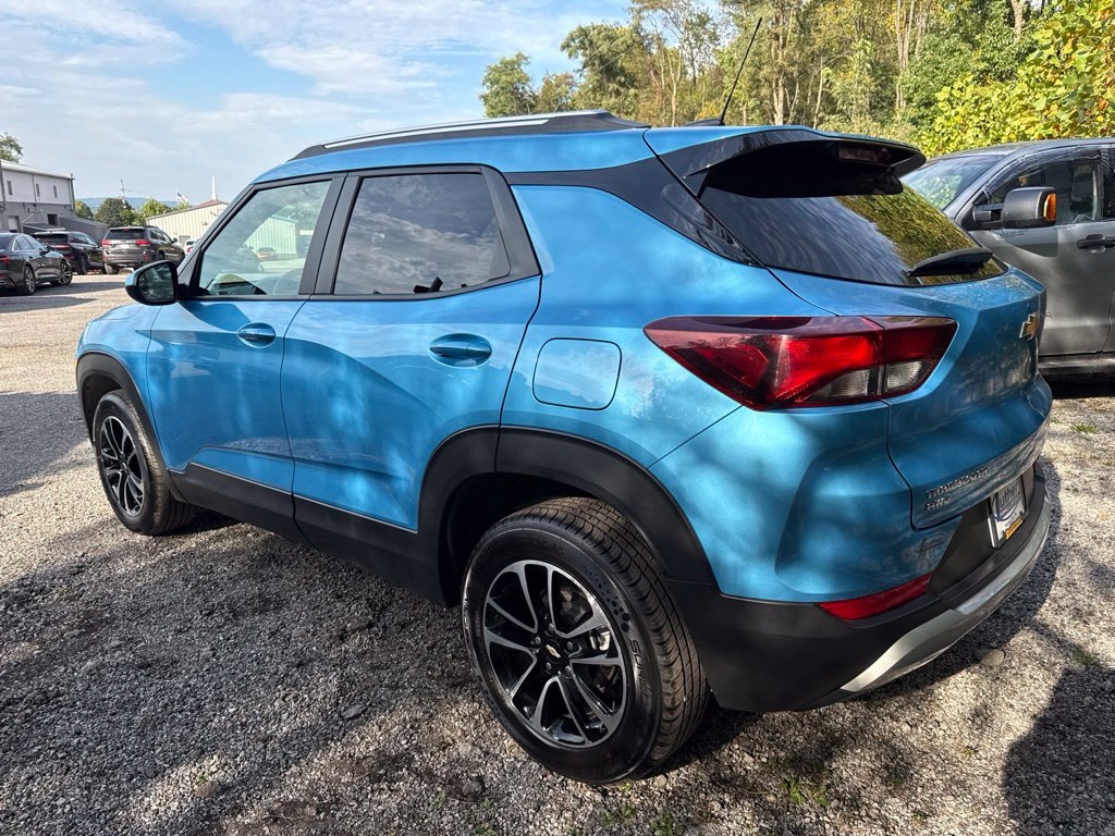 Used 2025 Chevrolet Trailblazer LT SUV