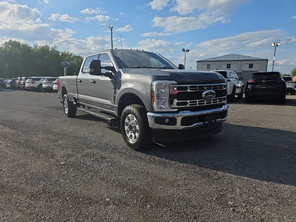Used 2024 Ford F-250SD XLT Truck