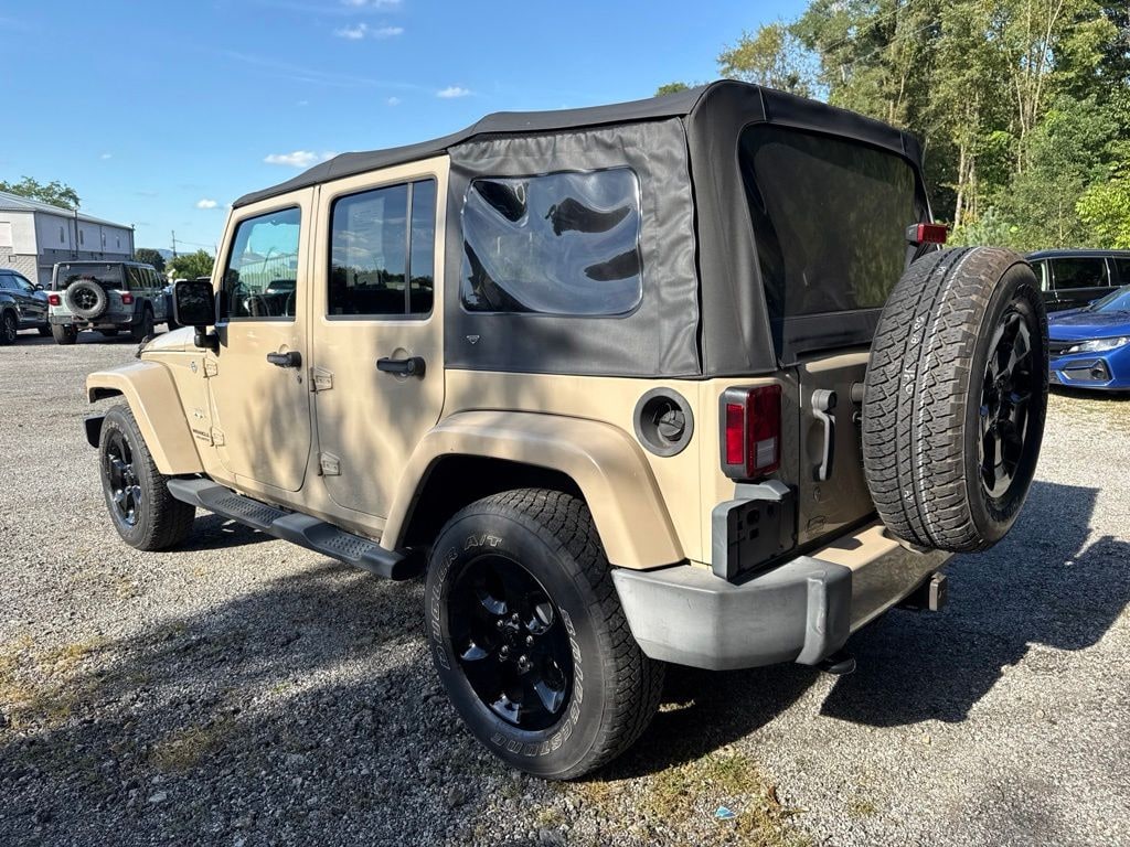Used 2016 Jeep Wrangler Unlimited Sahara SUV