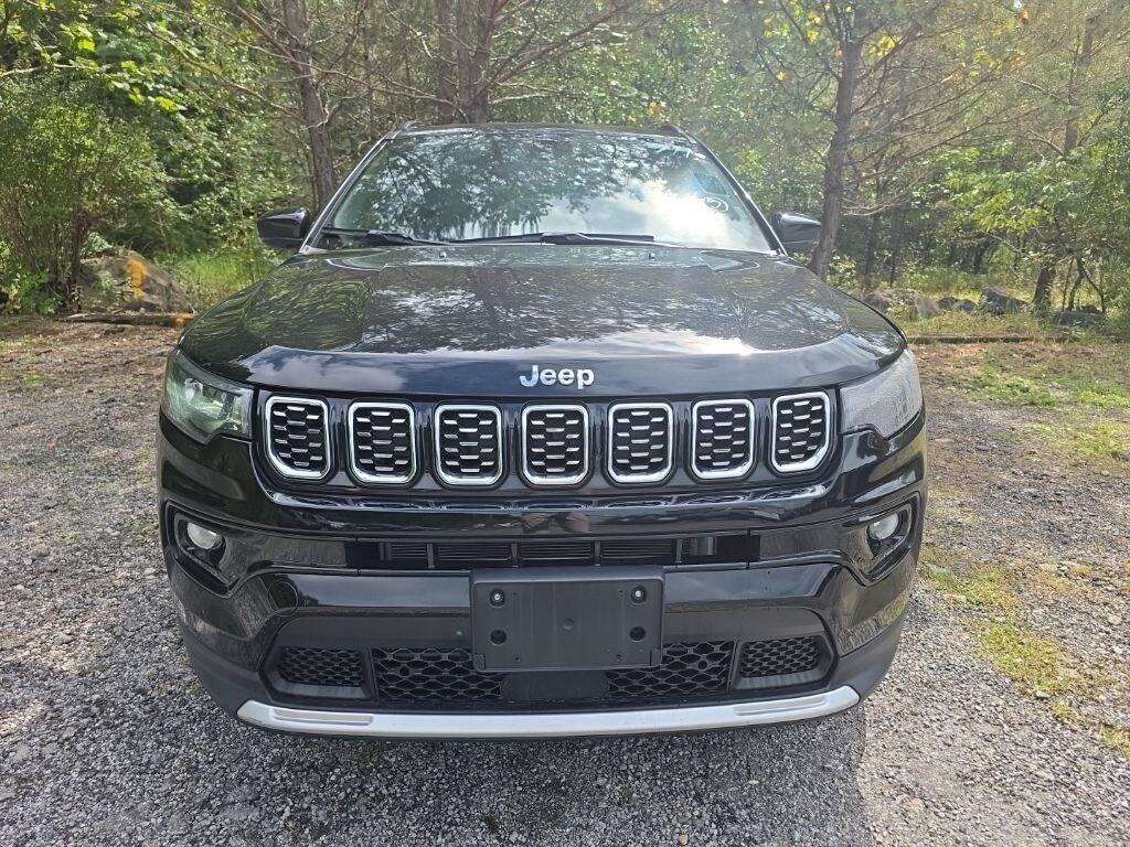 Used 2025 Jeep Compass Limited SUV