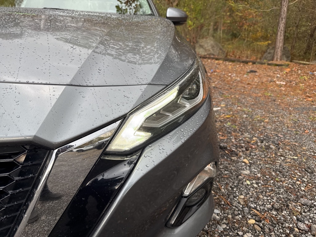 Used 2021 Nissan Altima 2.5 SL Sedan