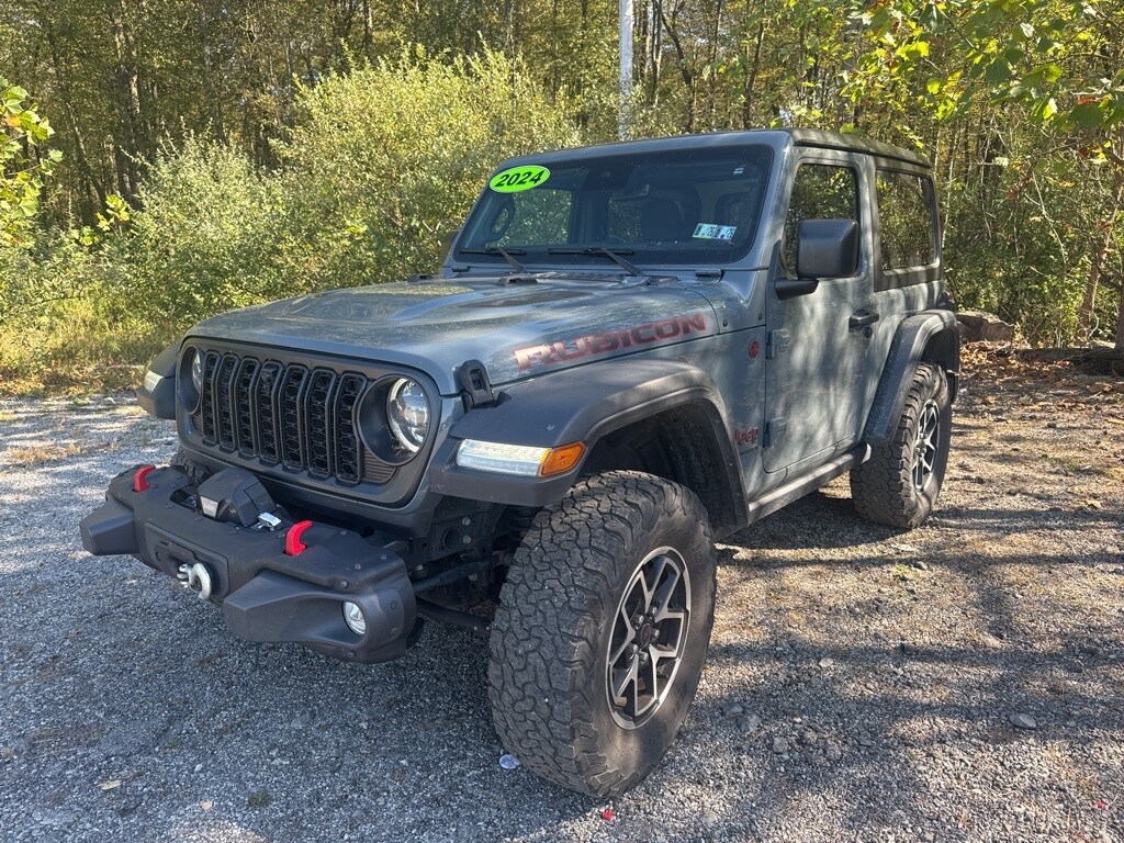 2024 Jeep Wrangler Rubicon photo 2