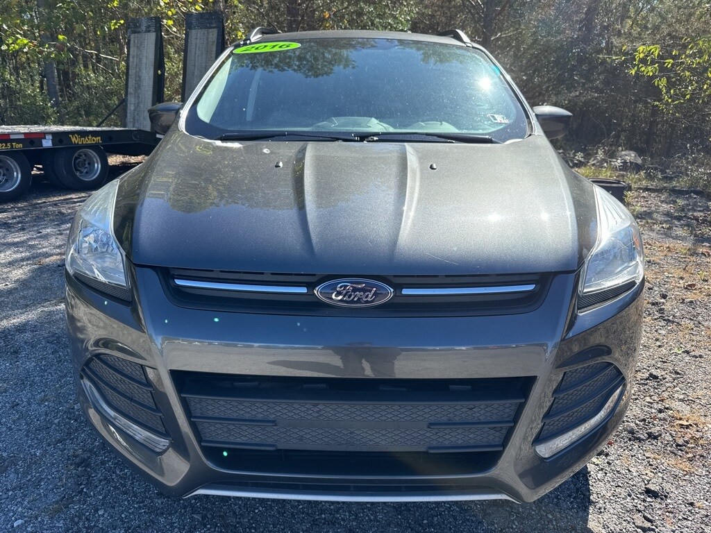 2016 Ford Escape SE photo 2