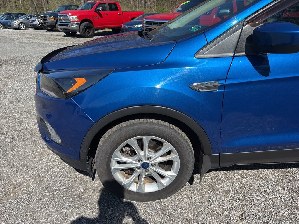 Used 2017 Ford Escape SE SUV