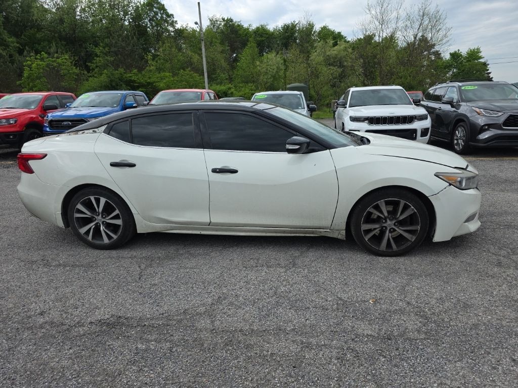 Used 2017 Nissan Maxima 3.5 SL Sedan