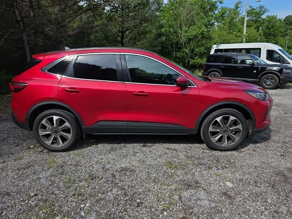 Used 2024 Ford Escape Platinum SUV