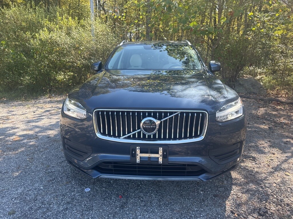 2020 Volvo XC90 T5 Momentum photo 2