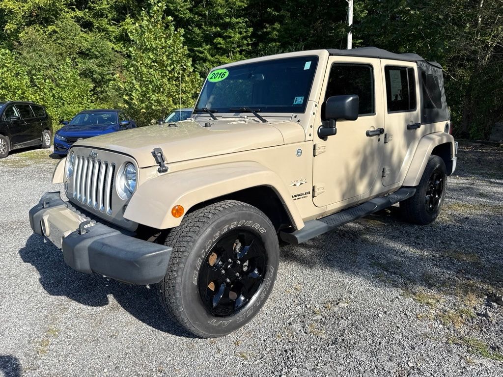 Used 2016 Jeep Wrangler Unlimited Sahara SUV