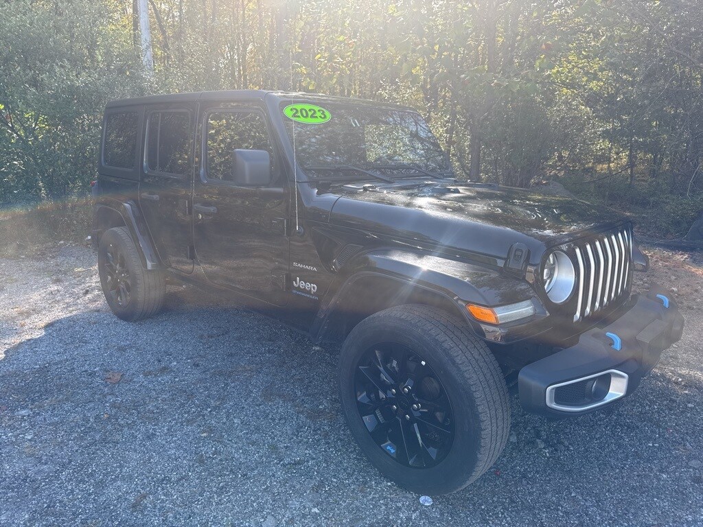 2023 Jeep Wrangler Sahara 4xe photo 3