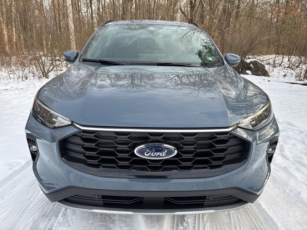 New 2026 Ford Escape Hybrid ST-Line Select SUV
