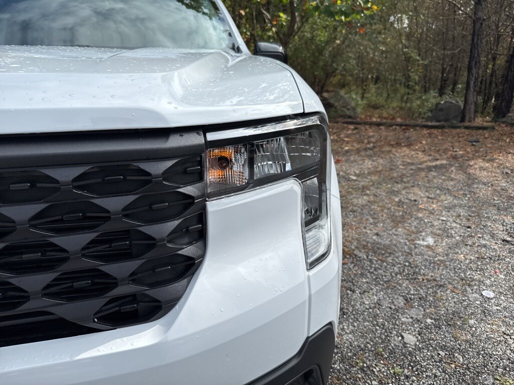 2025 Ford Maverick XLT photo 3