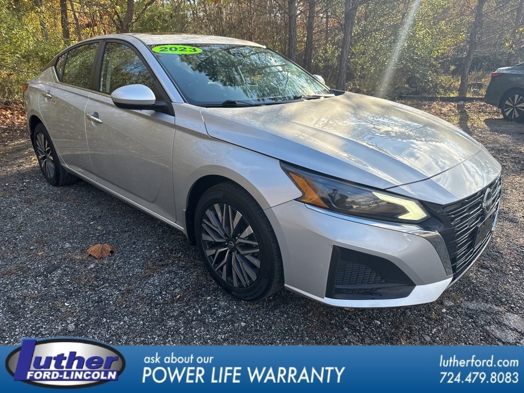 Used 2023 Nissan Altima 2.5 SV Sedan