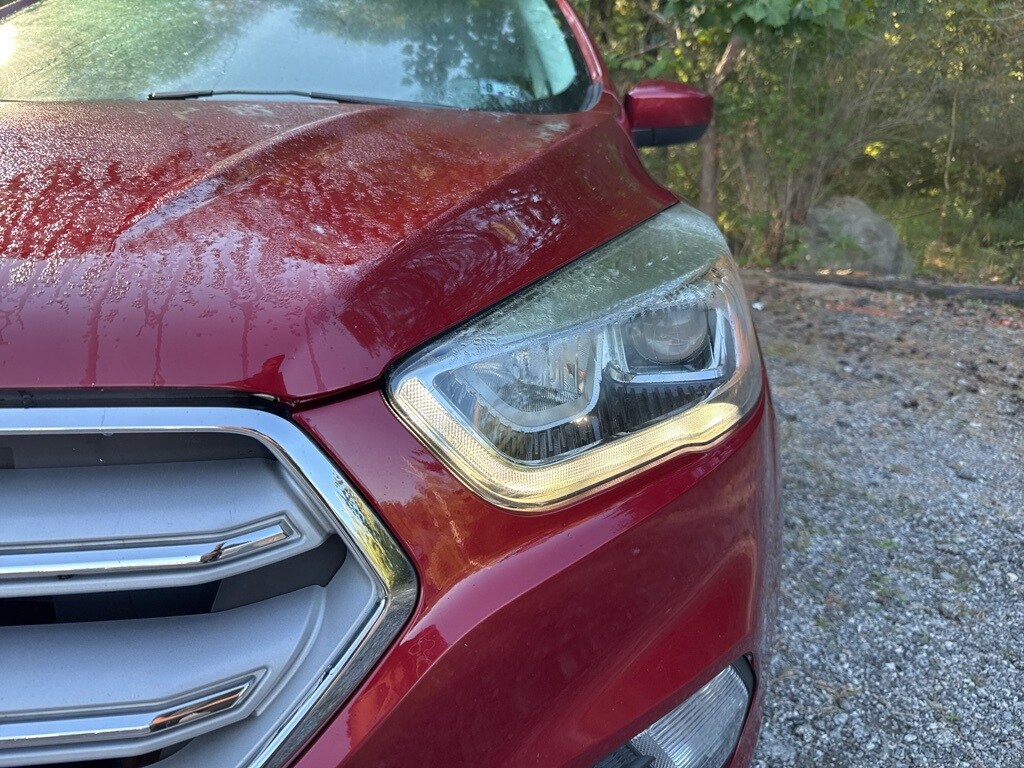2018 Ford Escape SEL photo 3