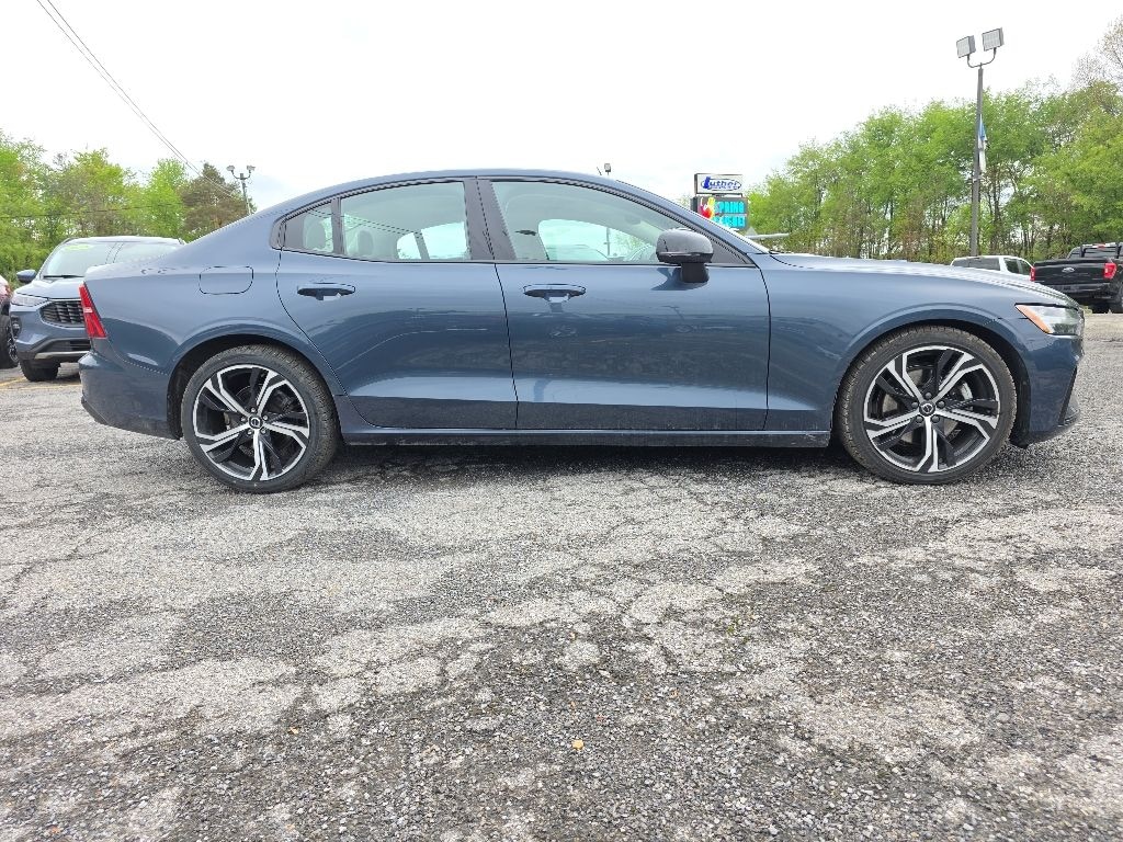 Used 2024 Volvo S60 B5 Core Dark Theme Sedan