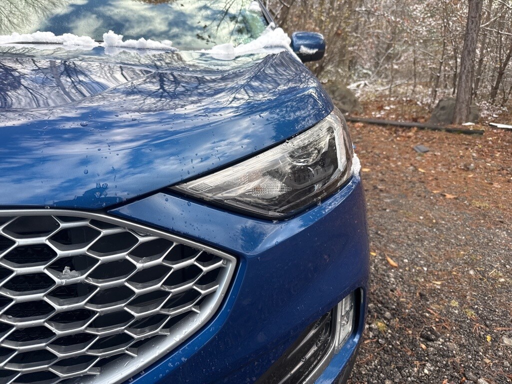 2024 Ford Edge SEL photo 3