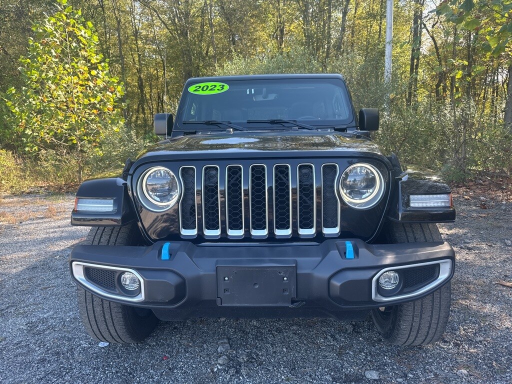 2023 Jeep Wrangler Sahara 4xe photo 2
