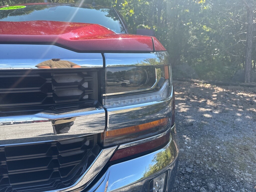 2016 Chevrolet Silverado 1500 LT photo 3