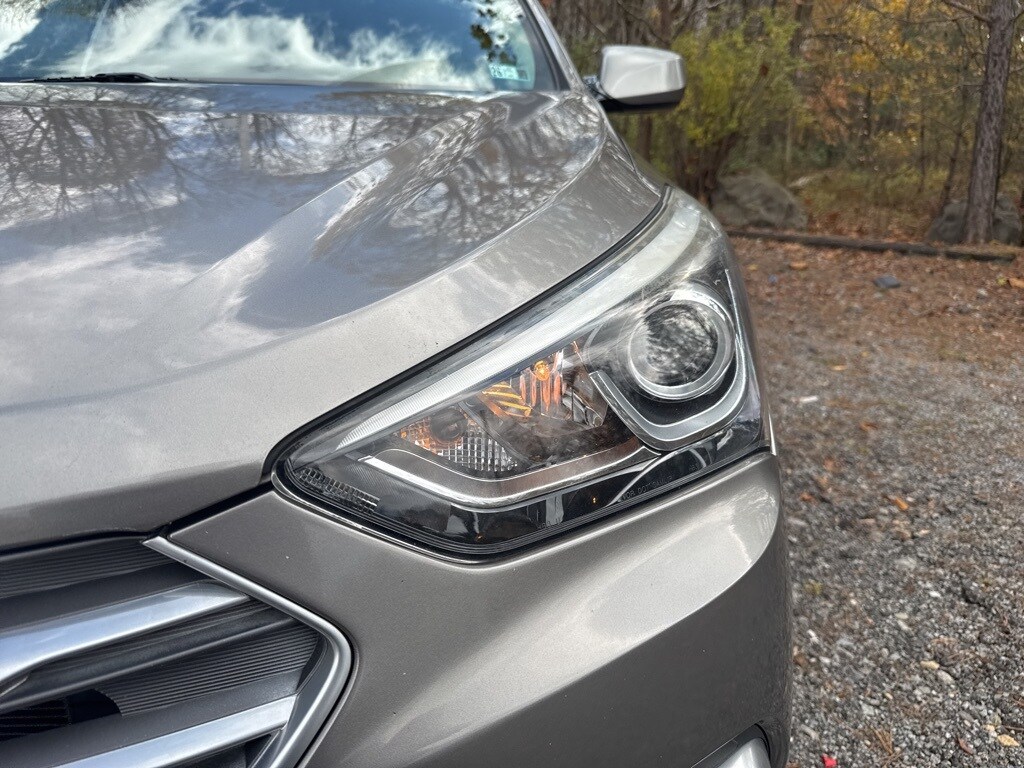 2018 Hyundai Santa Fe Sport Base photo 3