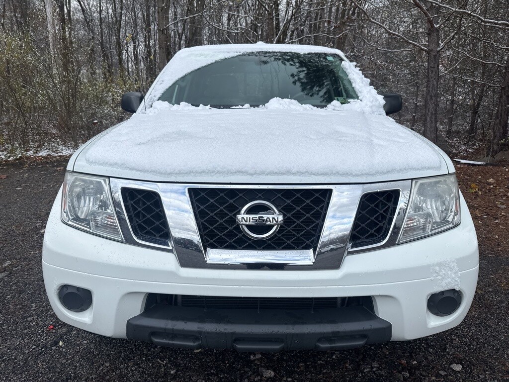 2018 Nissan Frontier SV photo 2