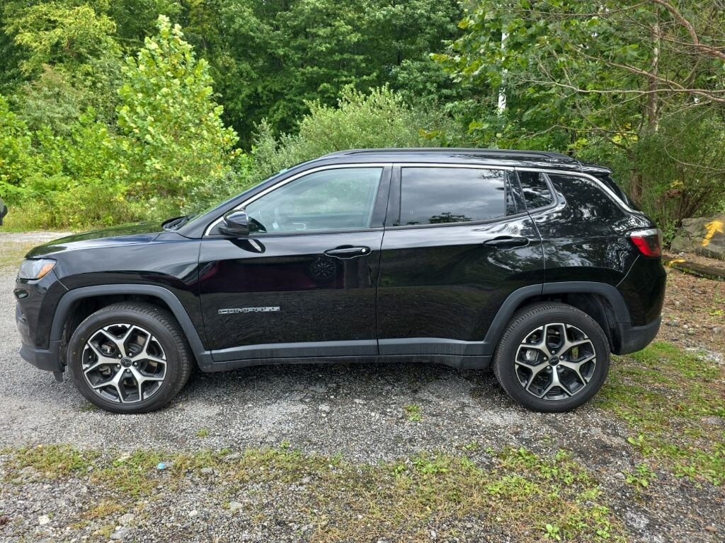 Used 2025 Jeep Compass Limited SUV