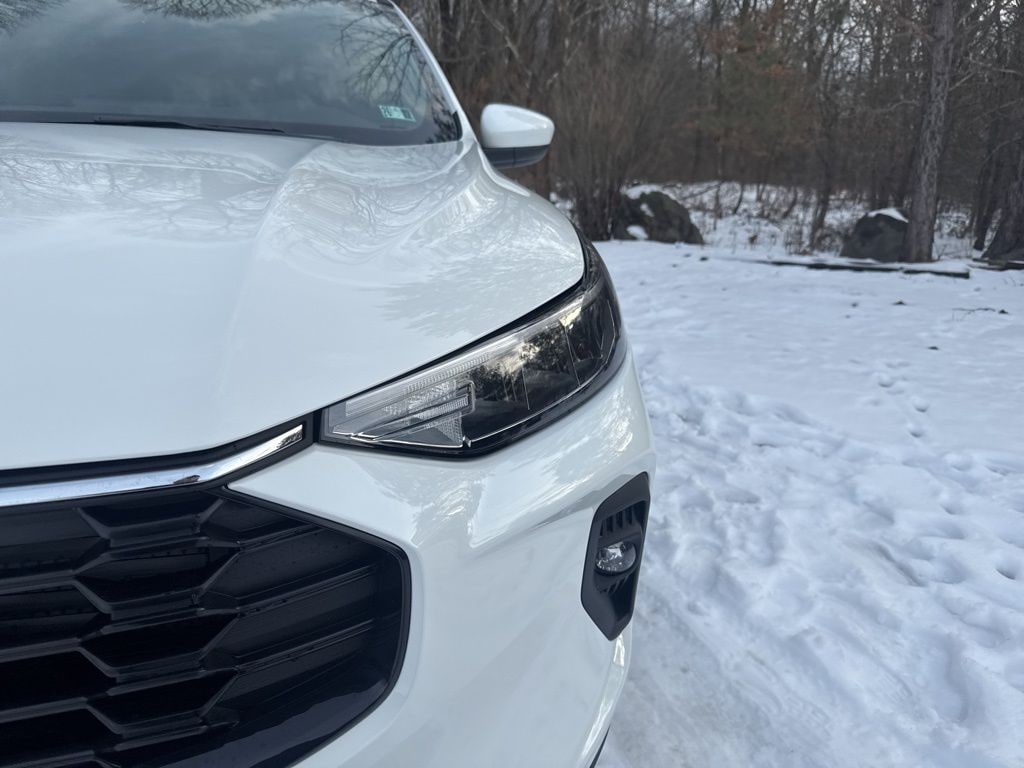 New 2026 Ford Escape Hybrid ST-Line Select SUV