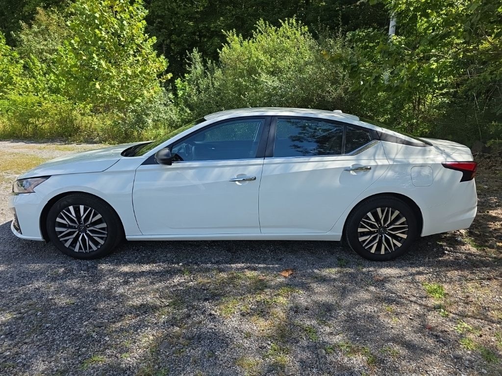 Used 2025 Nissan Altima 2.5 SV Sedan