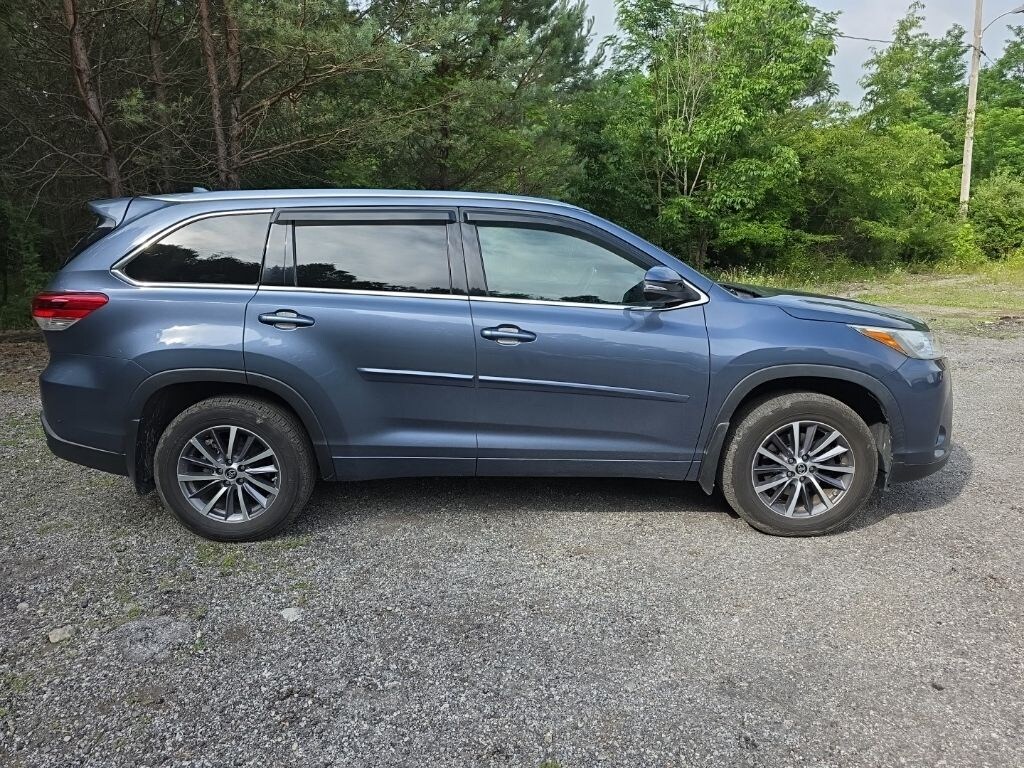 Used 2018 Toyota Highlander XLE SUV