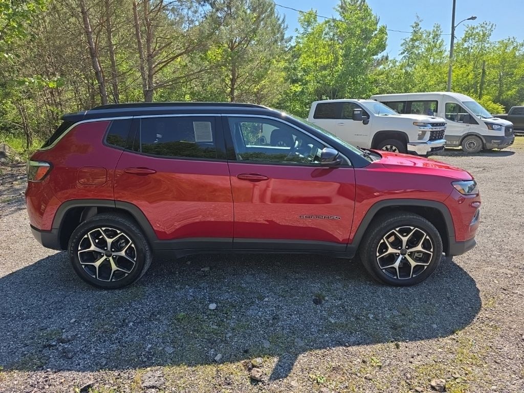 Used 2025 Jeep Compass Limited SUV