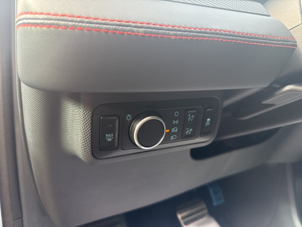 2025 Ford Mustang Mach-E Premium - Photo 17