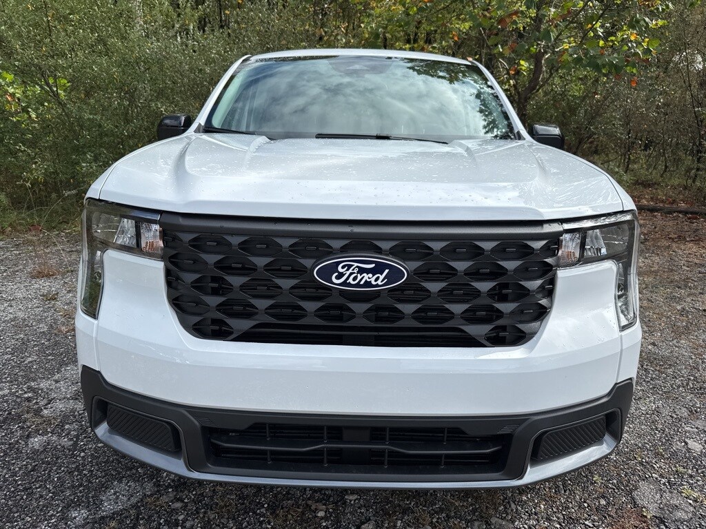 2025 Ford Maverick XLT photo 2