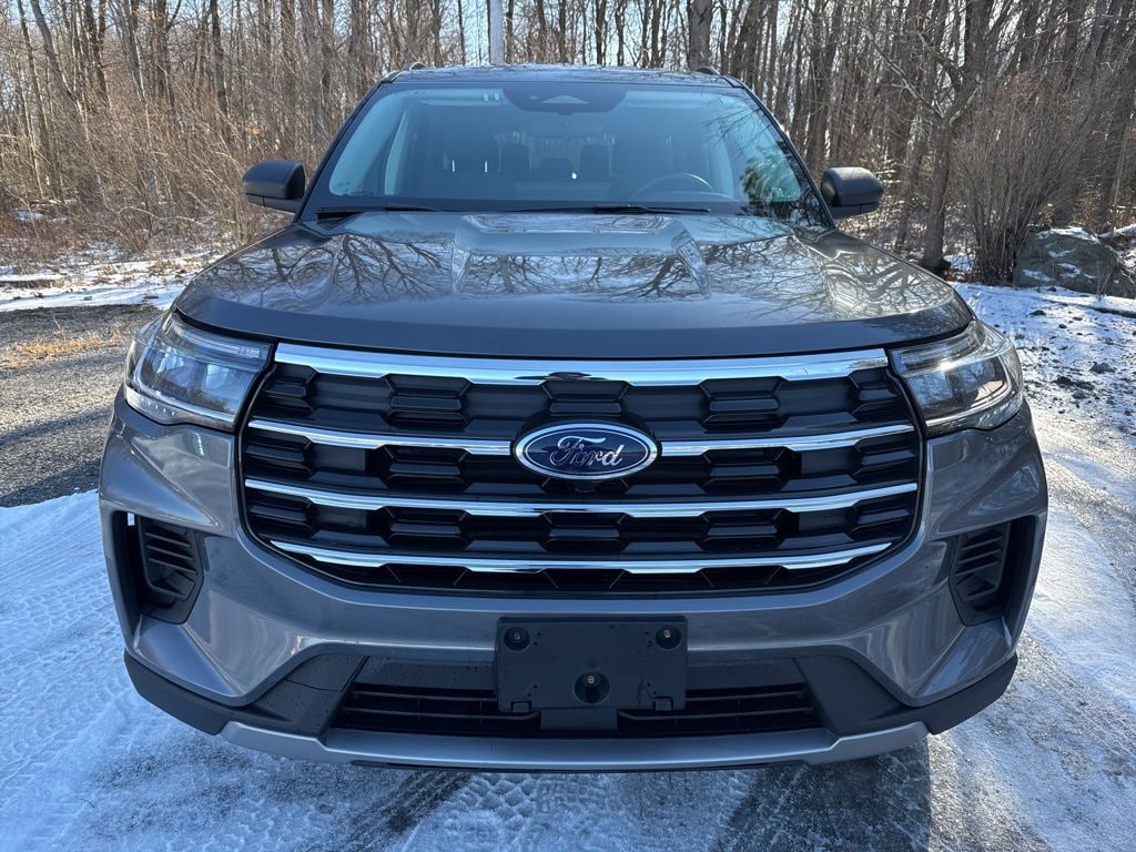 Used 2025 Ford Explorer Active SUV