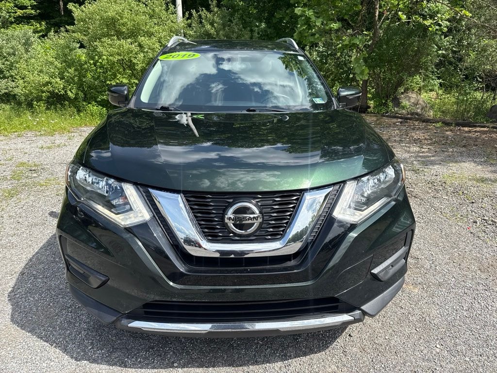 Used 2019 Nissan Rogue SV SUV