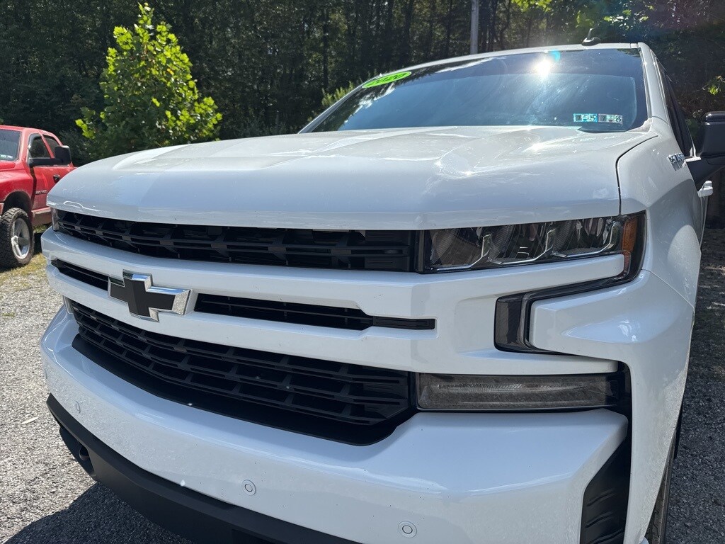 2020 Chevrolet Silverado 1500 RST photo 3