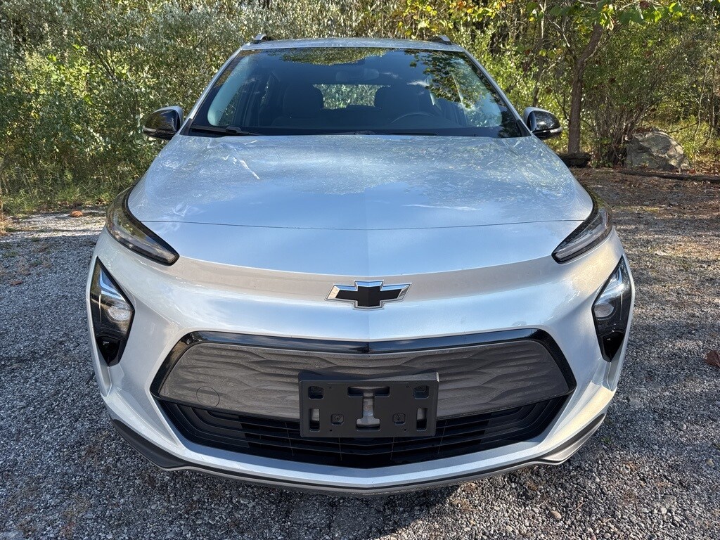 2022 Chevrolet Bolt EUV photo 2