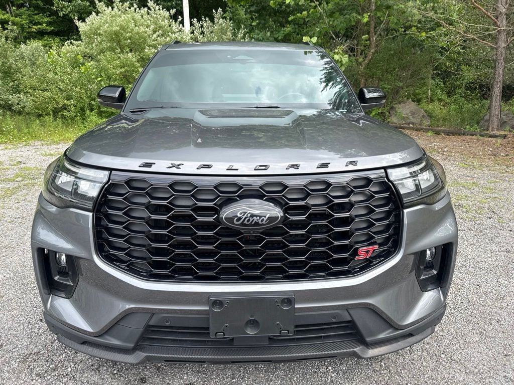 Used 2025 Ford Explorer ST SUV