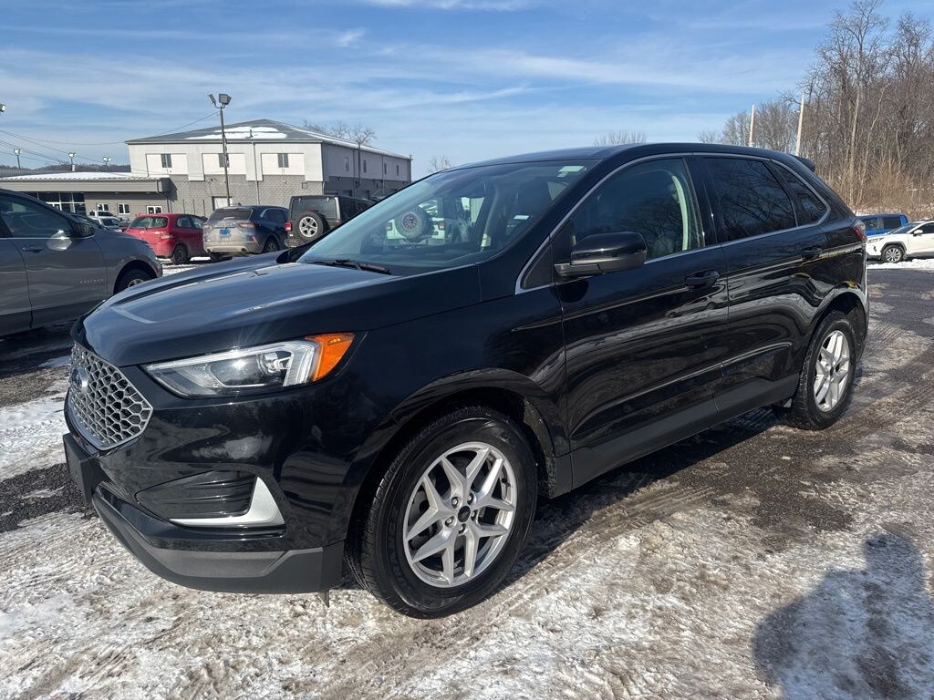 Used 2023 Ford Edge SEL SUV