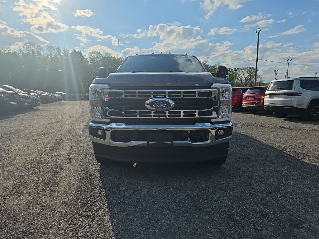 Used 2024 Ford F-250SD XLT Truck