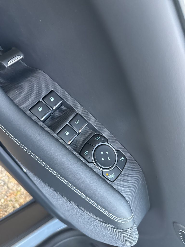 2025 Ford Mustang Mach-E Premium - Photo 12