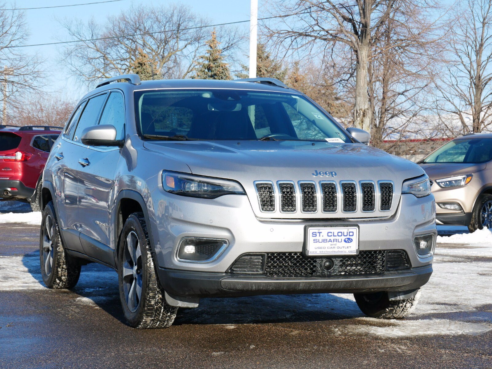 Used 2019 Jeep Cherokee Limited with VIN 1C4PJMDN8KD180669 for sale in Saint Cloud, Minnesota