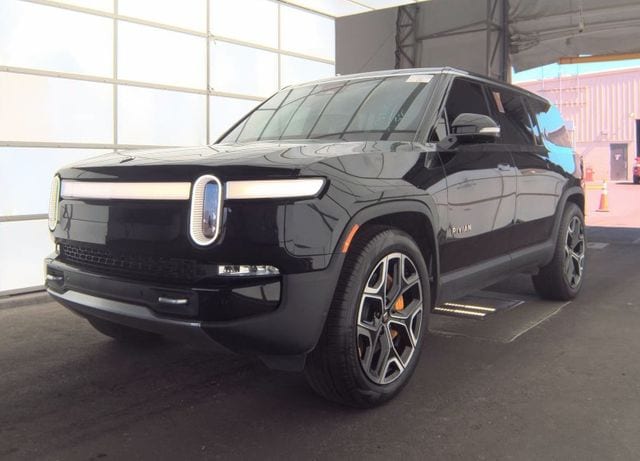 2024 Rivian R1S Adventure Quad-Motor Large Pack's photo