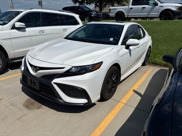 2023 Toyota Camry's photo