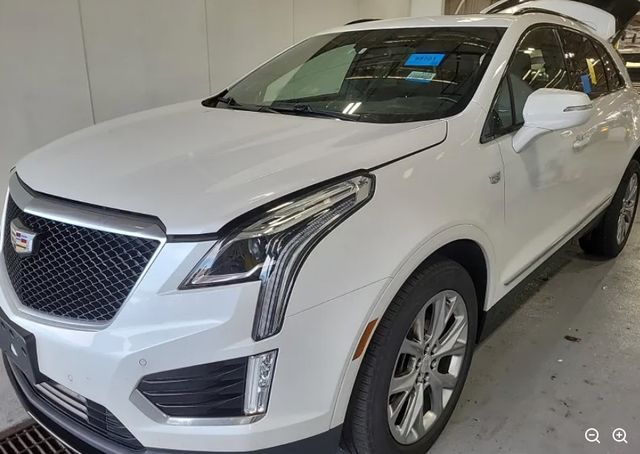 2021 Cadillac XT5 AWD Sport's photo