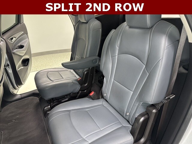 2021 Buick Enclave Essence photo 2