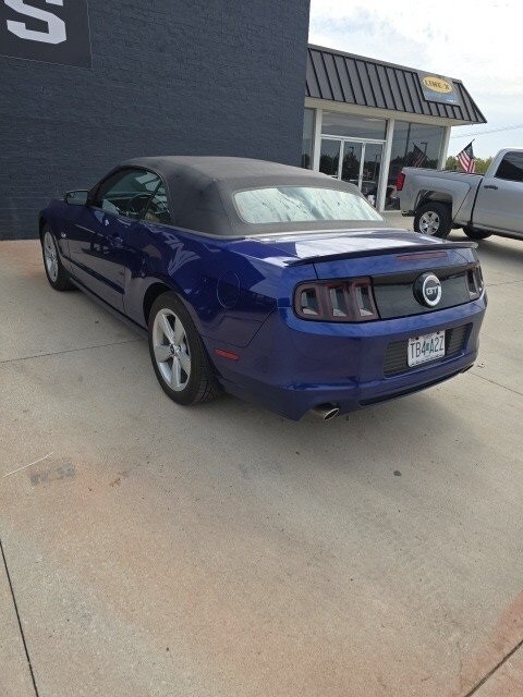 2013 Ford Mustang GT photo 2