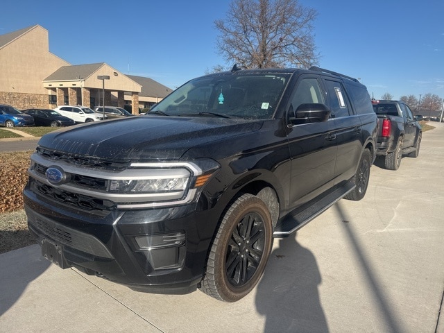 2022 Ford Expedition XLT's photo